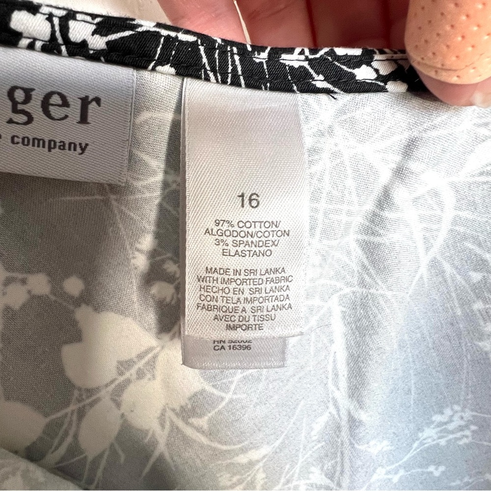 Liz Claiborne Villager Botanical Floral A-Line Skirt Black White Size 16 - Picture 4 of 6